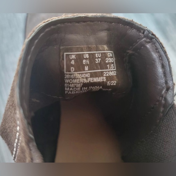 CLARKS WOMEN'S BOOTS BROWN SUEDE ANKLE BOOTIES SLIP ON SHOES WITH WOOD HEEL 6.5M - Picture 7 of 7